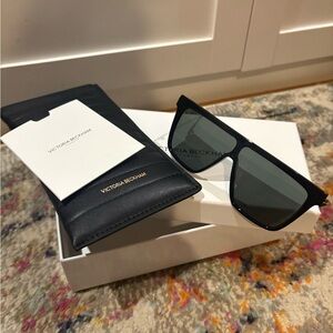 Victoria Beckham Dark Frame Eyewear